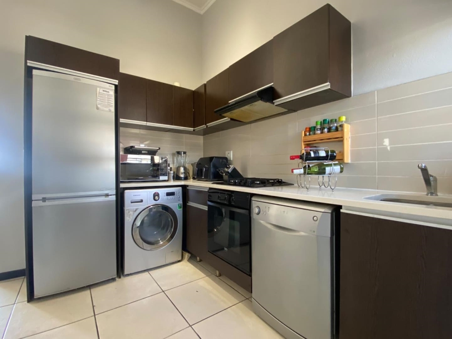 To Let 1 Bedroom Property for Rent in Sandton Gauteng