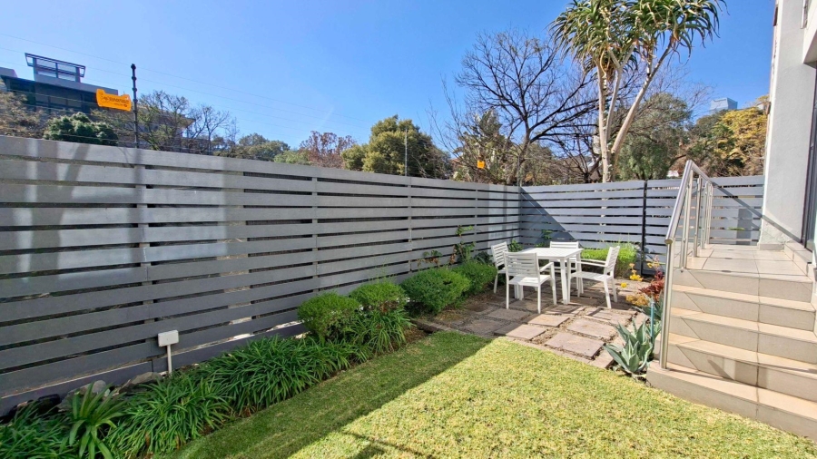 To Let 2 Bedroom Property for Rent in Parkmore Gauteng