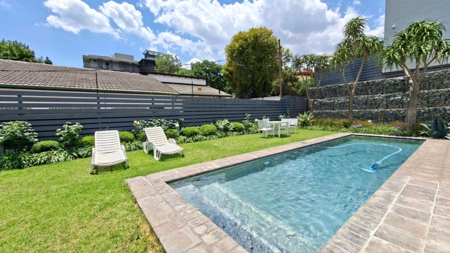 To Let 2 Bedroom Property for Rent in Parkmore Gauteng