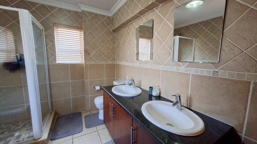 3 Bedroom Property for Sale in Edenburg Gauteng