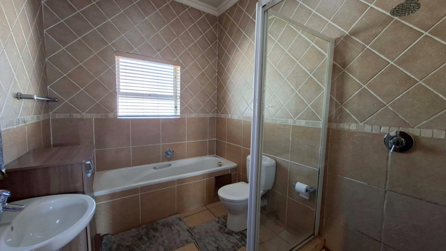 3 Bedroom Property for Sale in Edenburg Gauteng