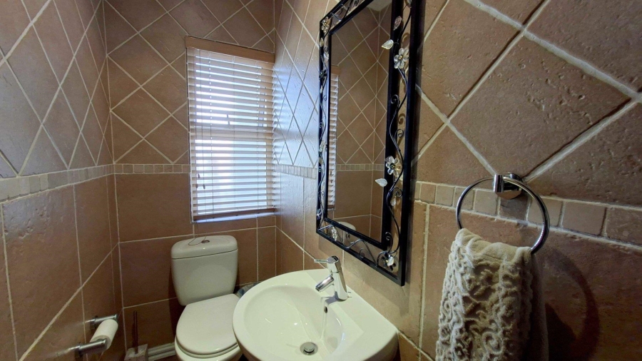 3 Bedroom Property for Sale in Edenburg Gauteng