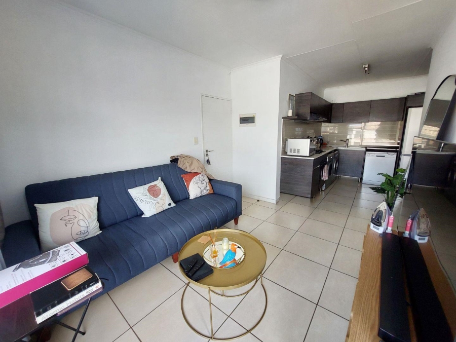 To Let 1 Bedroom Property for Rent in Olivedale Gauteng