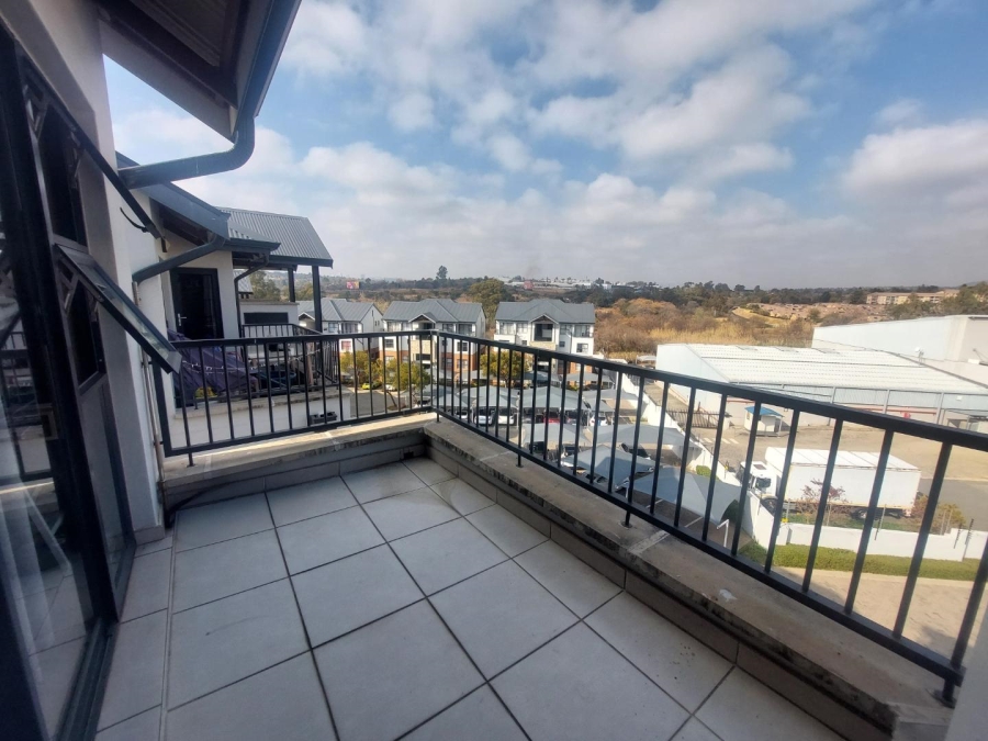 To Let 1 Bedroom Property for Rent in Olivedale Gauteng