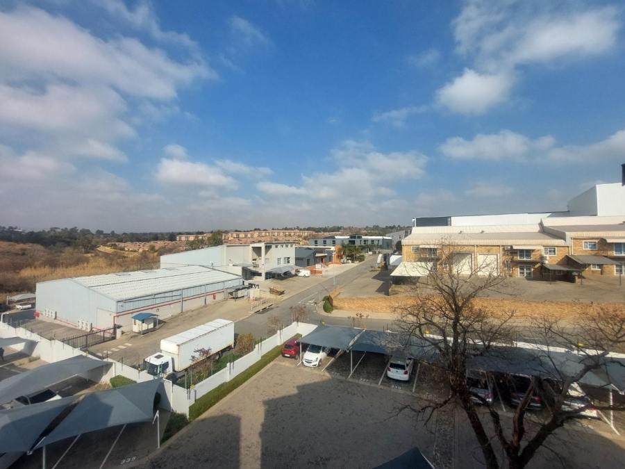 To Let 1 Bedroom Property for Rent in Olivedale Gauteng