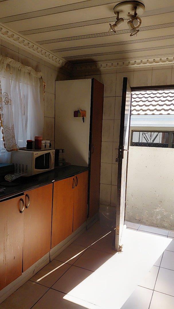 5 Bedroom Property for Sale in Ebony Park Gauteng