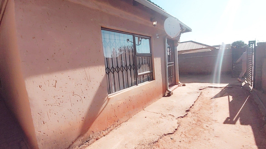 2 Bedroom Property for Sale in Stretford Gauteng