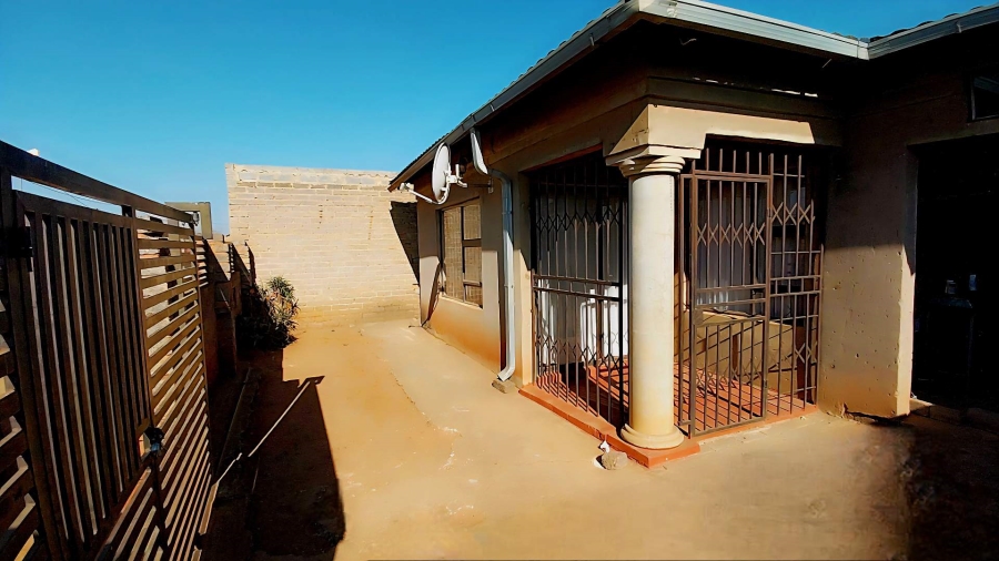 2 Bedroom Property for Sale in Stretford Gauteng