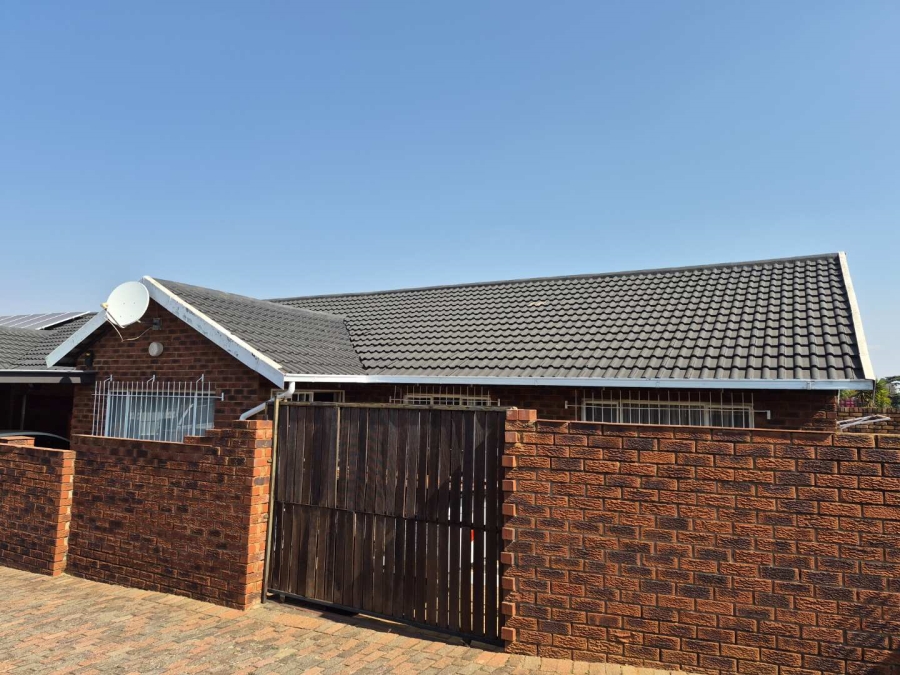 2 Bedroom Property for Sale in Krugersdorp North Gauteng