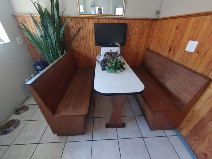 4 Bedroom Property for Sale in Buyscelia Gauteng
