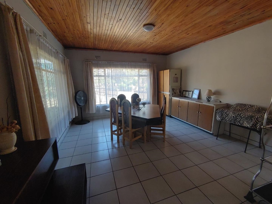 4 Bedroom Property for Sale in Buyscelia Gauteng