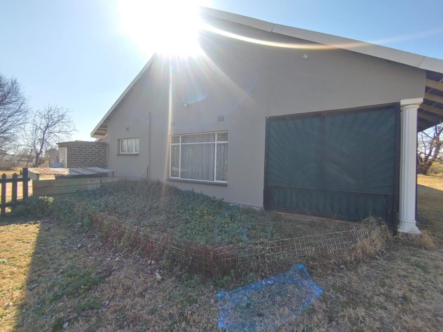 4 Bedroom Property for Sale in Buyscelia Gauteng