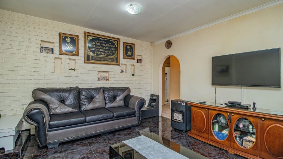 3 Bedroom Property for Sale in Bakerton Gauteng