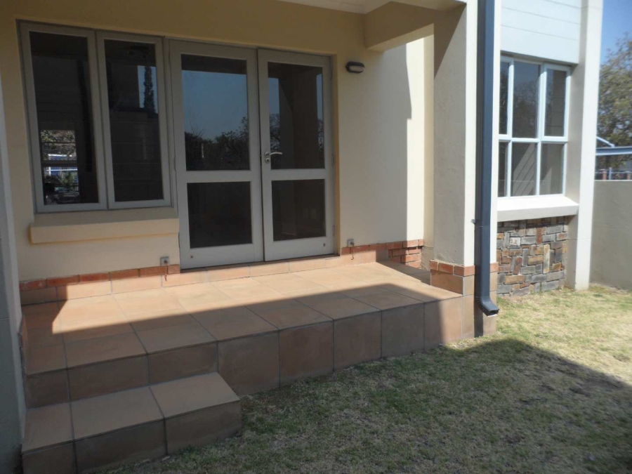 To Let 1 Bedroom Property for Rent in Parktown North Gauteng