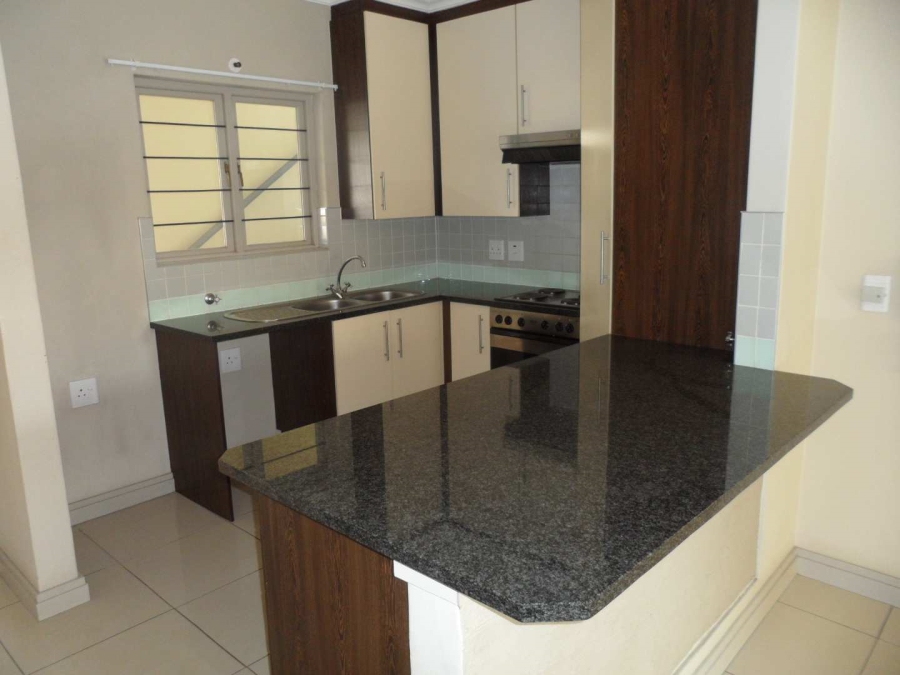 To Let 1 Bedroom Property for Rent in Parktown North Gauteng