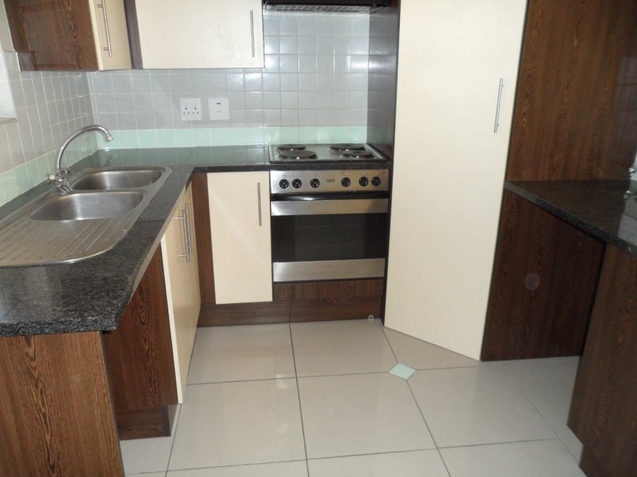 To Let 1 Bedroom Property for Rent in Parktown North Gauteng