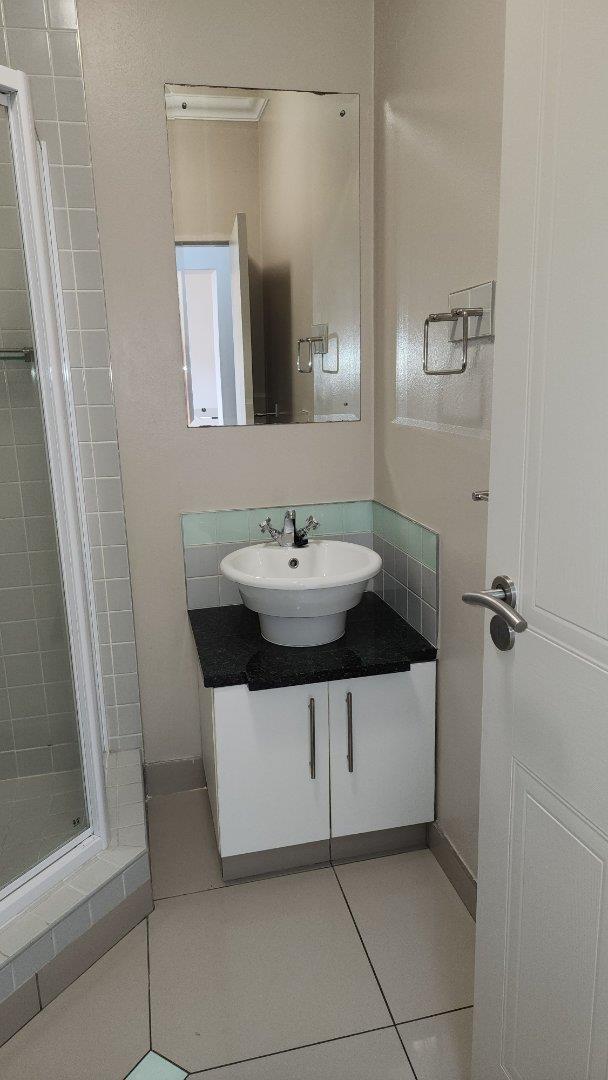To Let 2 Bedroom Property for Rent in Parktown Gauteng