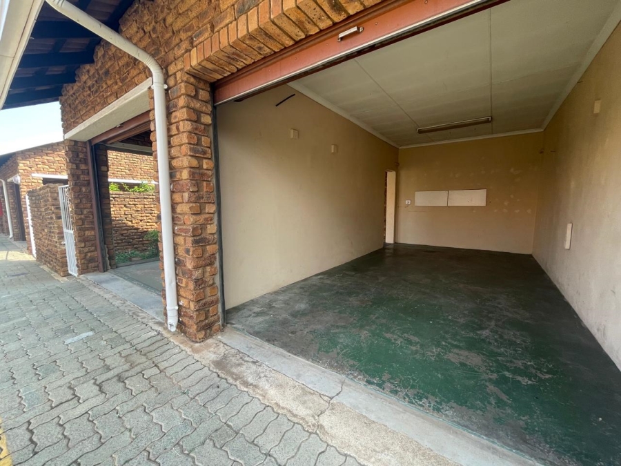 2 Bedroom Property for Sale in Norkem Park Gauteng