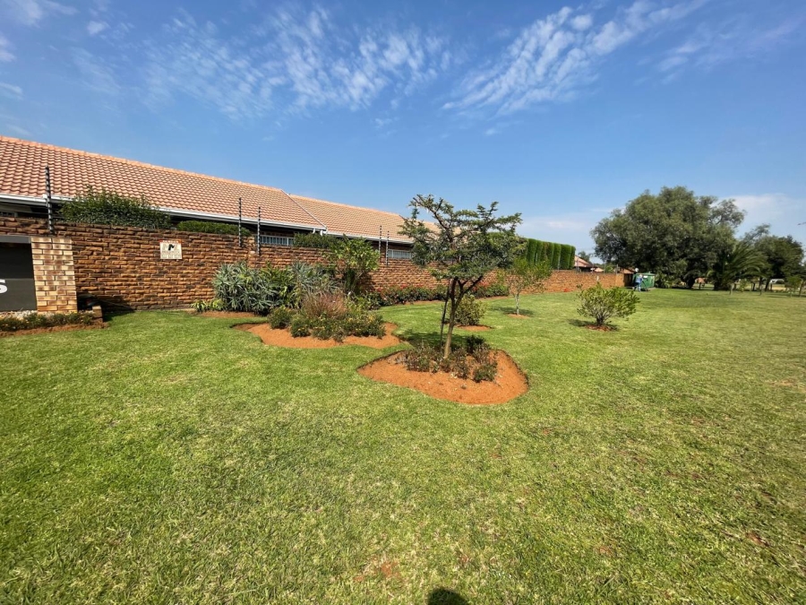 2 Bedroom Property for Sale in Norkem Park Gauteng