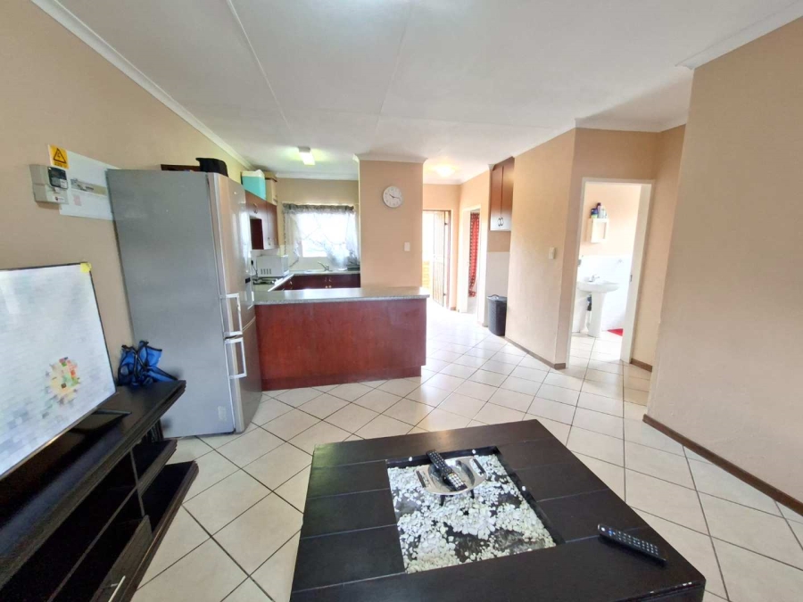 To Let 2 Bedroom Property for Rent in Honeydew Gauteng