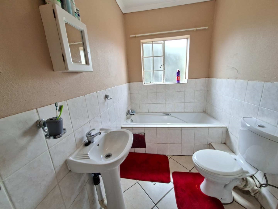To Let 2 Bedroom Property for Rent in Honeydew Gauteng