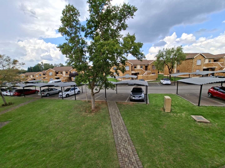 To Let 2 Bedroom Property for Rent in Honeydew Gauteng