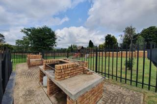 To Let 2 Bedroom Property for Rent in Honeydew Gauteng