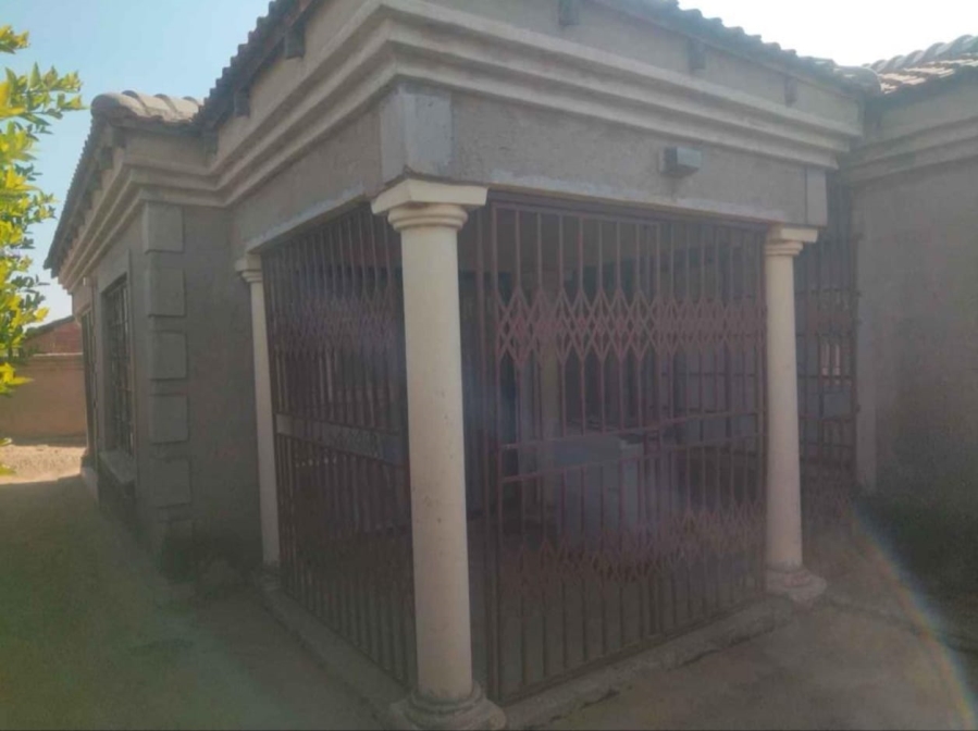 3 Bedroom Property for Sale in Soshanguve HH Gauteng