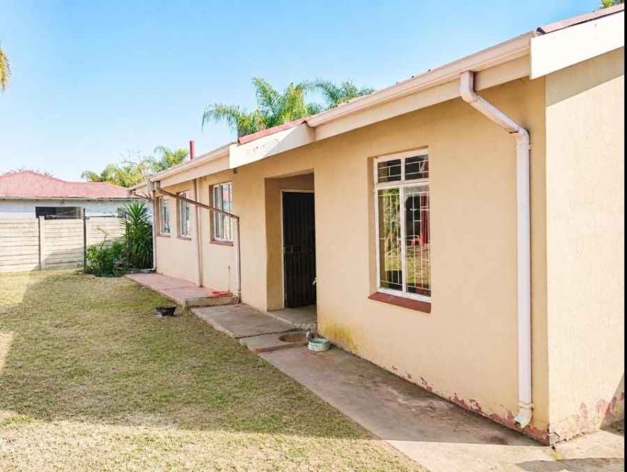 3 Bedroom Property for Sale in Kwaggasrand Gauteng