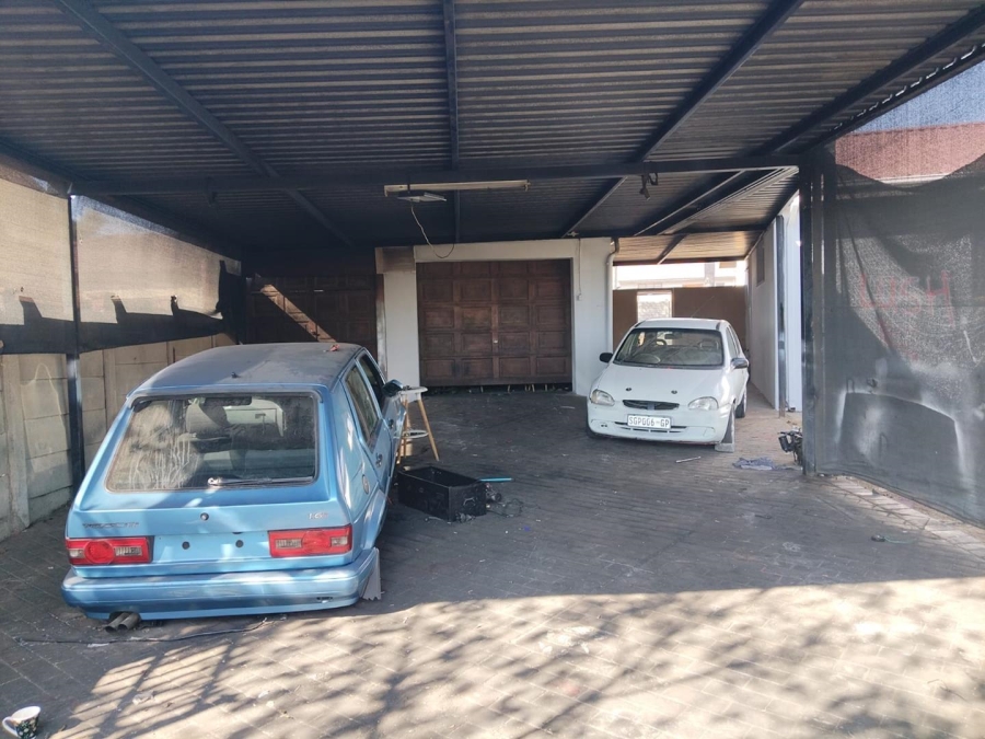 3 Bedroom Property for Sale in Kwaggasrand Gauteng