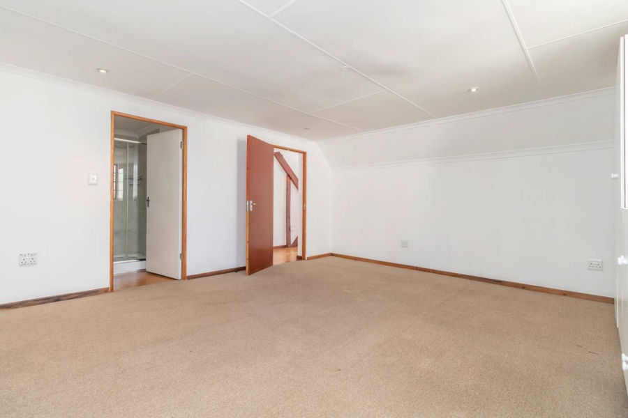 2 Bedroom Property for Sale in Barbeque Downs Gauteng