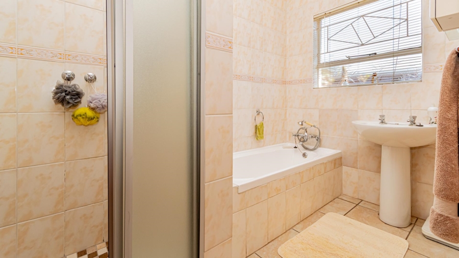 3 Bedroom Property for Sale in Hazelpark Gauteng