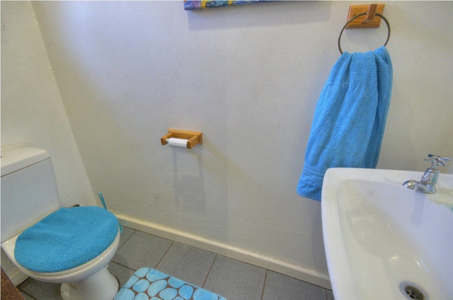6 Bedroom Property for Sale in Brackenhurst Gauteng
