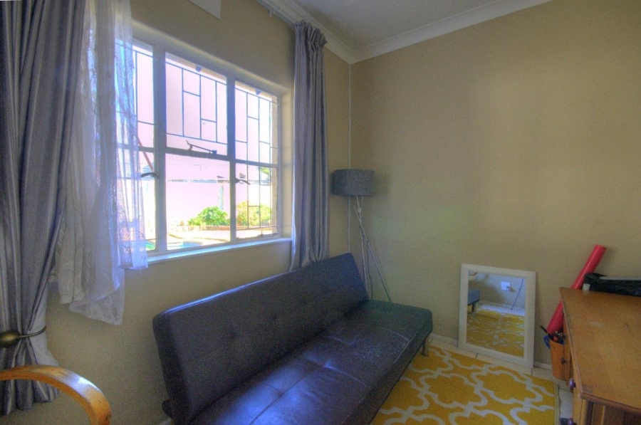 6 Bedroom Property for Sale in Brackenhurst Gauteng