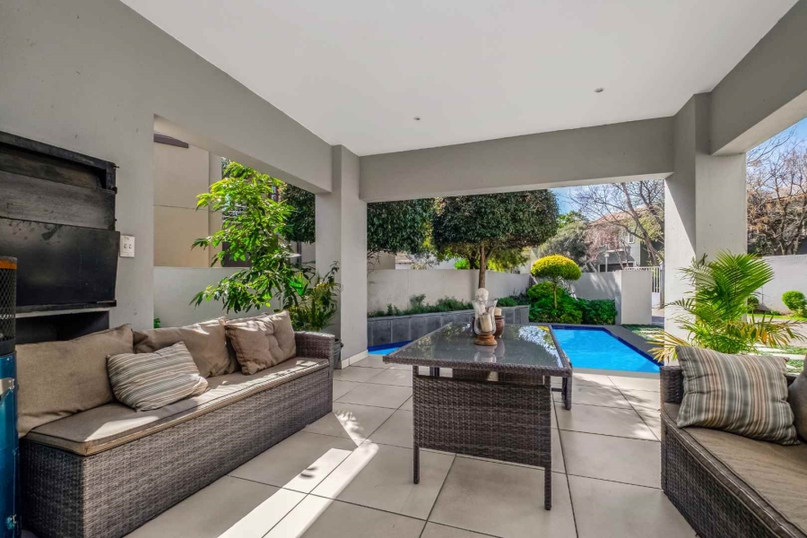 4 Bedroom Property for Sale in Broadacres Gauteng