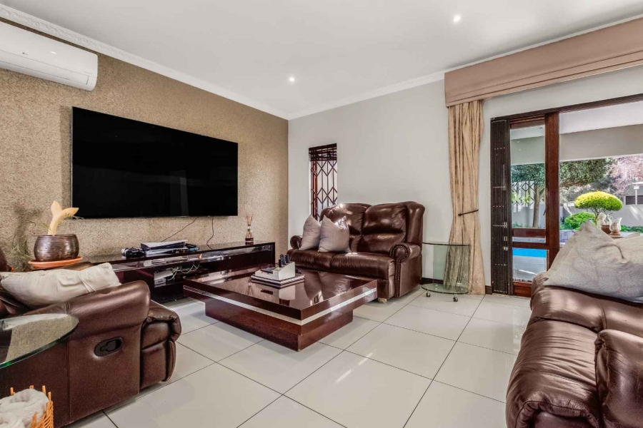 4 Bedroom Property for Sale in Broadacres Gauteng