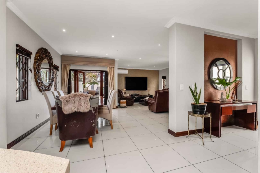 4 Bedroom Property for Sale in Broadacres Gauteng