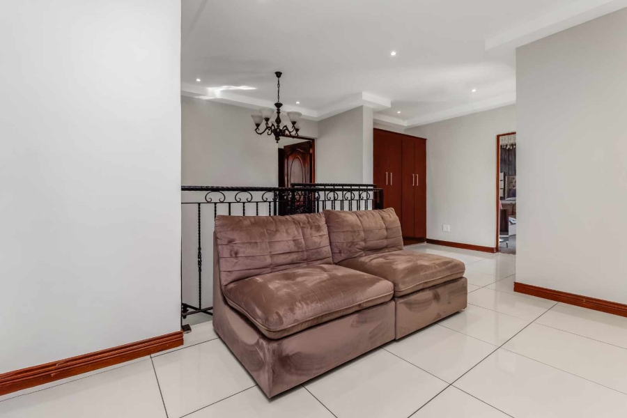 4 Bedroom Property for Sale in Broadacres Gauteng