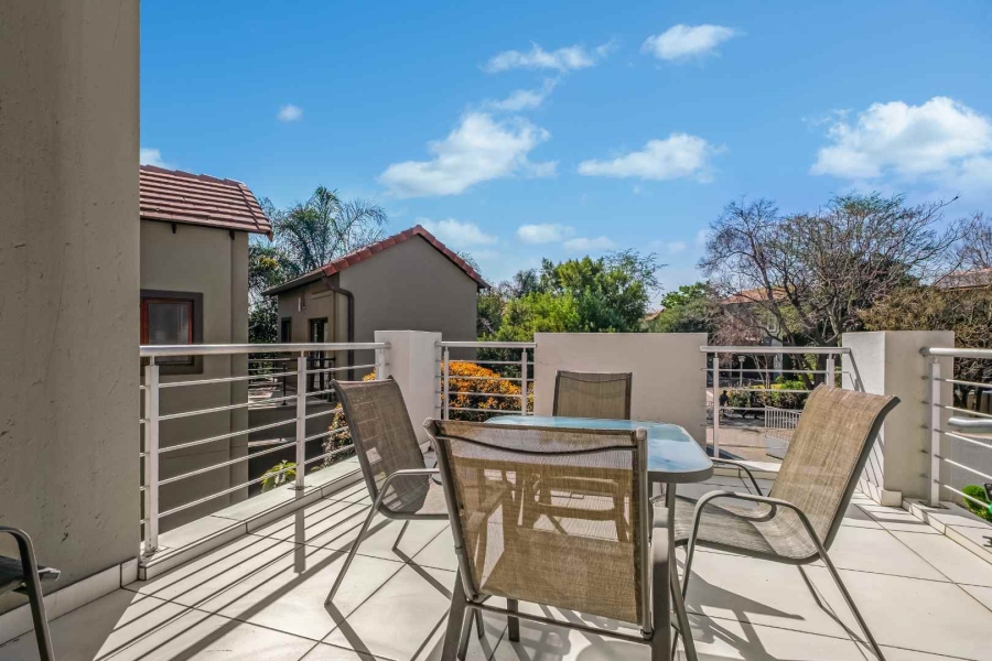 4 Bedroom Property for Sale in Broadacres Gauteng