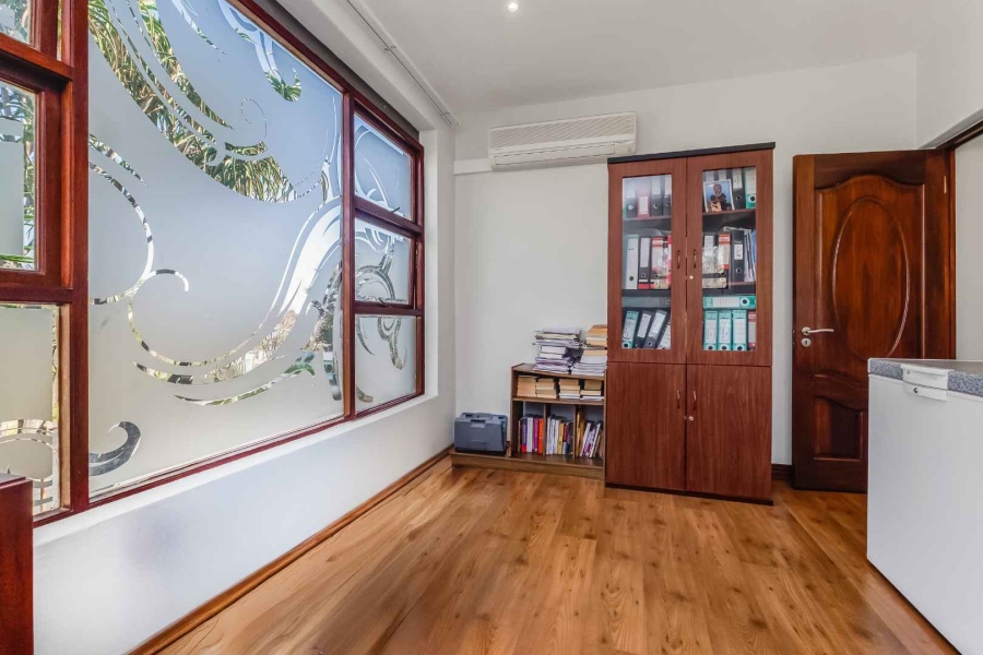 4 Bedroom Property for Sale in Broadacres Gauteng