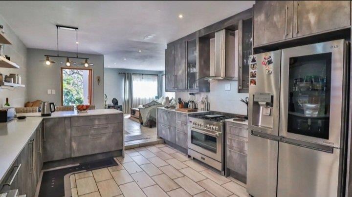 4 Bedroom Property for Sale in Kensington Gauteng