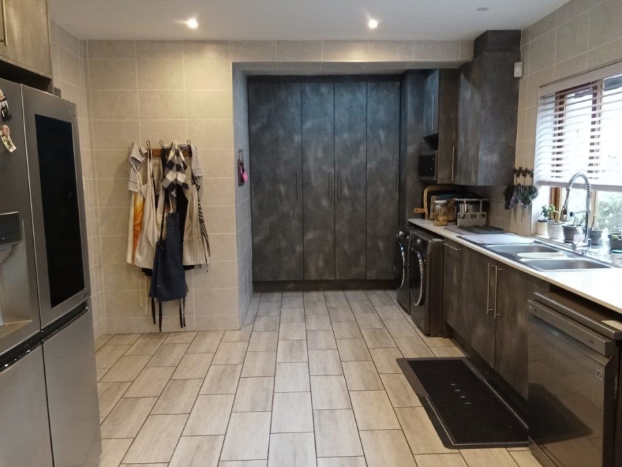 4 Bedroom Property for Sale in Kensington Gauteng