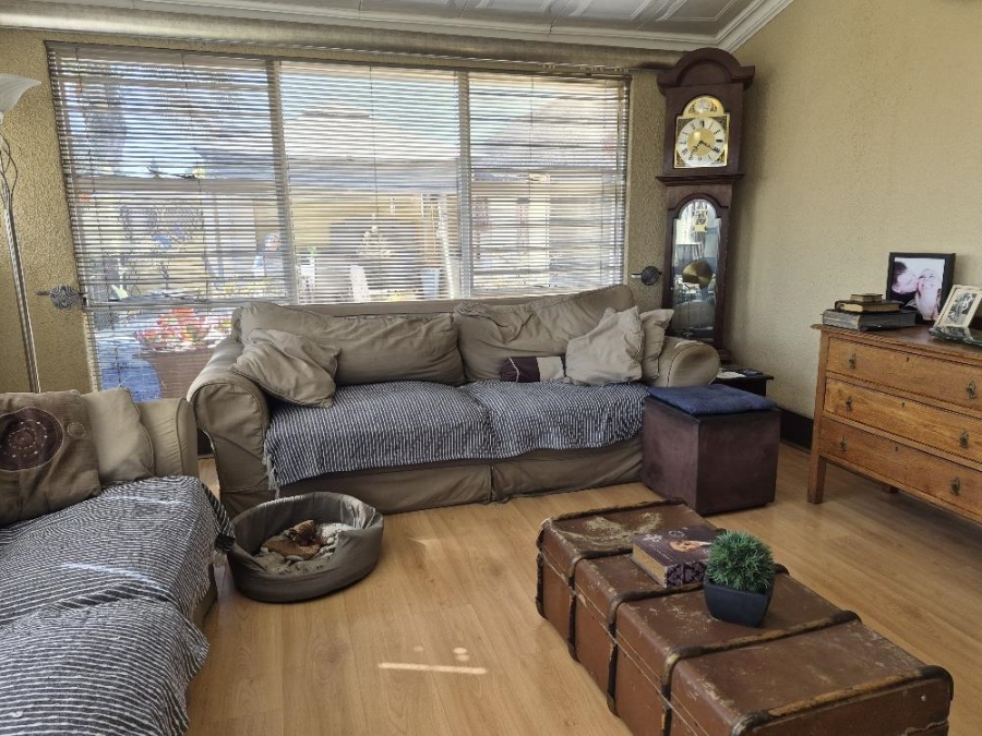 3 Bedroom Property for Sale in Beyerspark Gauteng