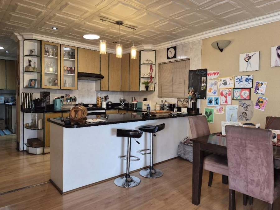 3 Bedroom Property for Sale in Beyerspark Gauteng