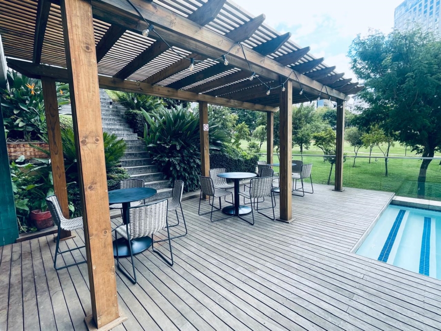 To Let 1 Bedroom Property for Rent in Sandown Gauteng