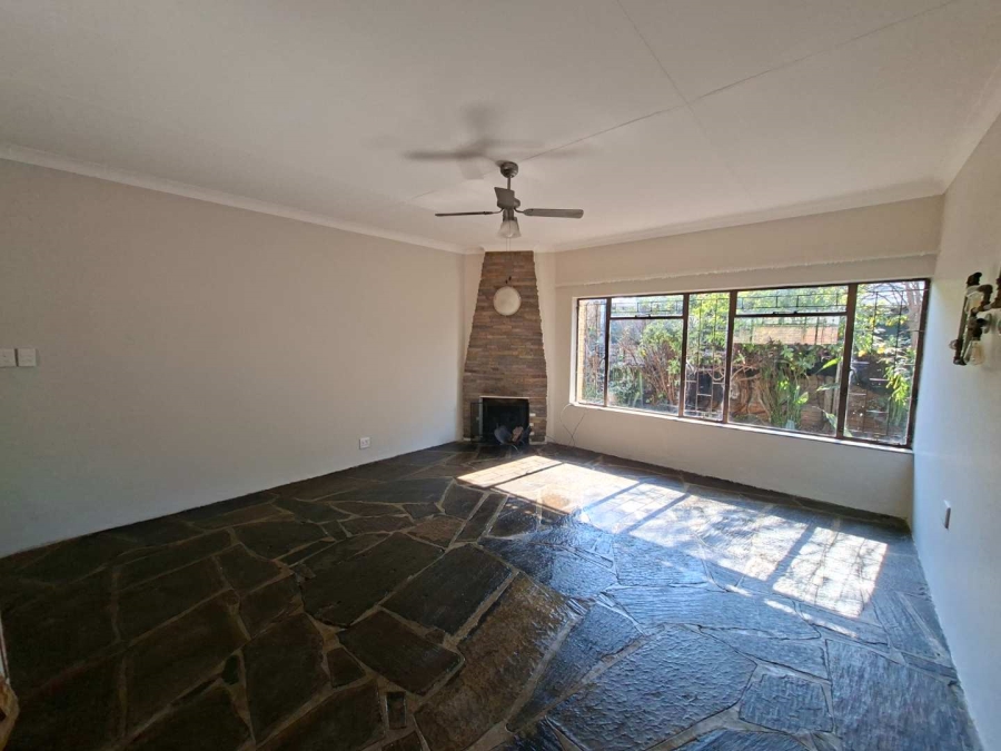 To Let 3 Bedroom Property for Rent in Rietfontein Gauteng