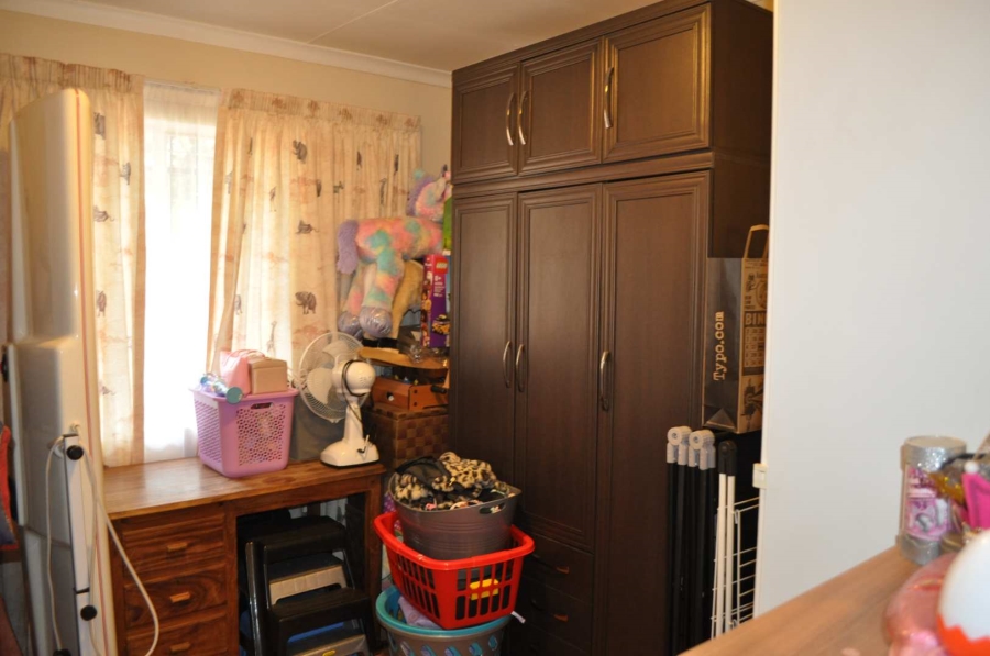 3 Bedroom Property for Sale in Faerie Glen Gauteng