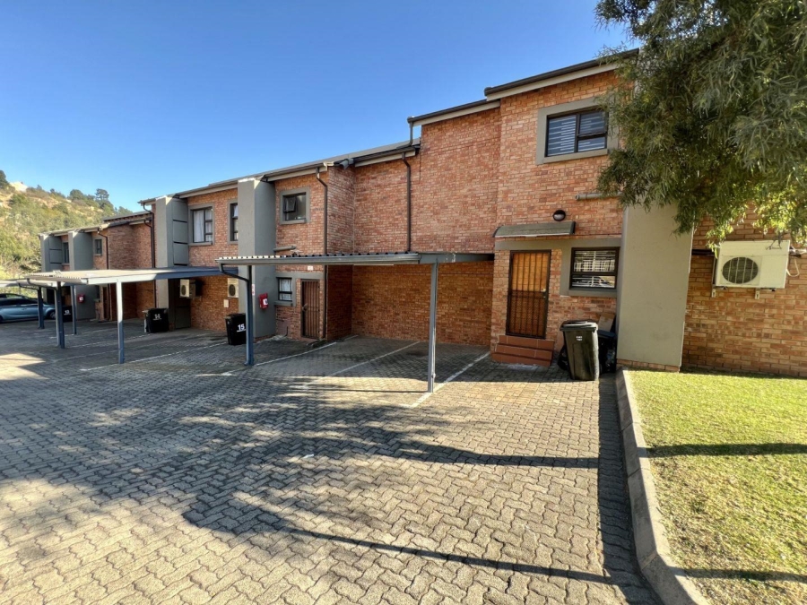 3 Bedroom Property for Sale in Helderkruin Gauteng