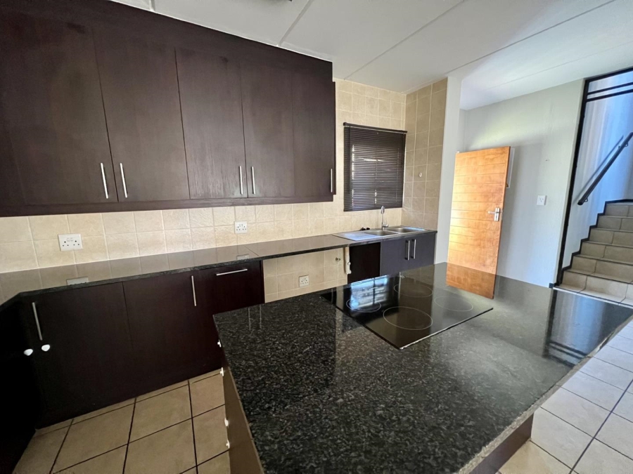 3 Bedroom Property for Sale in Helderkruin Gauteng