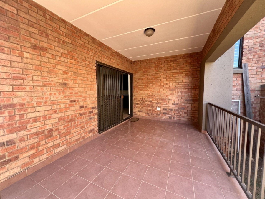 3 Bedroom Property for Sale in Helderkruin Gauteng